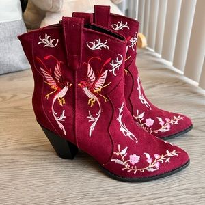 GORG embroidered Ankle Boots